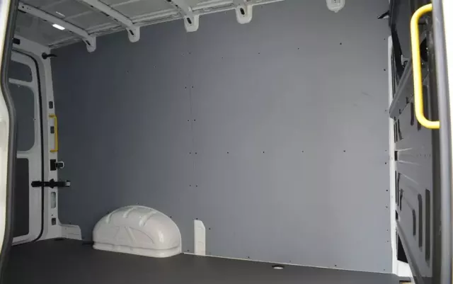 VOLKSWAGEN CRAFTER II 2.0TDI blaszak 