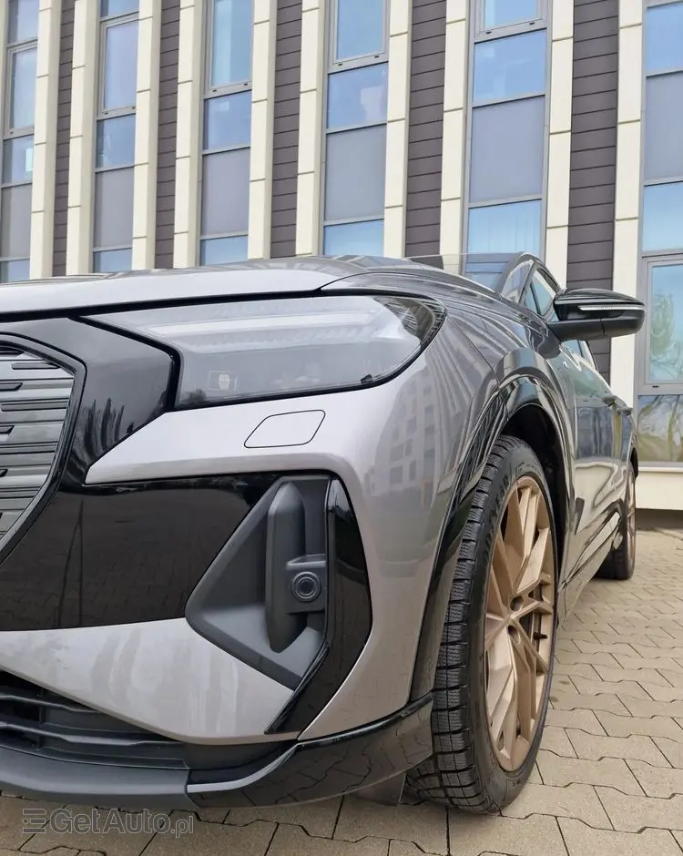AUDI Q4 Sportback e-tron 50 77kWh Quattro Edition One Taifun