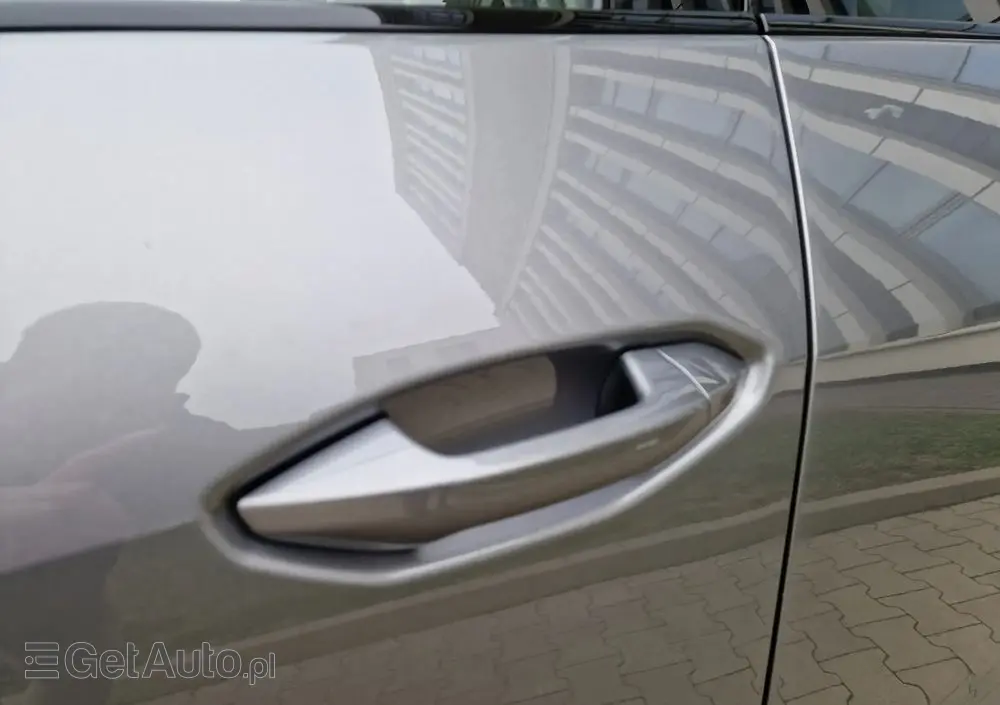 AUDI Q4 Sportback e-tron 50 77kWh Quattro Edition One Taifun