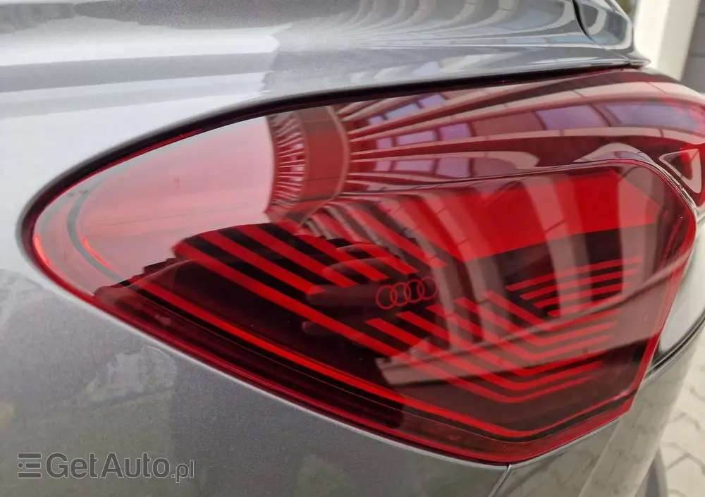 AUDI Q4 Sportback e-tron 50 77kWh Quattro Edition One Taifun