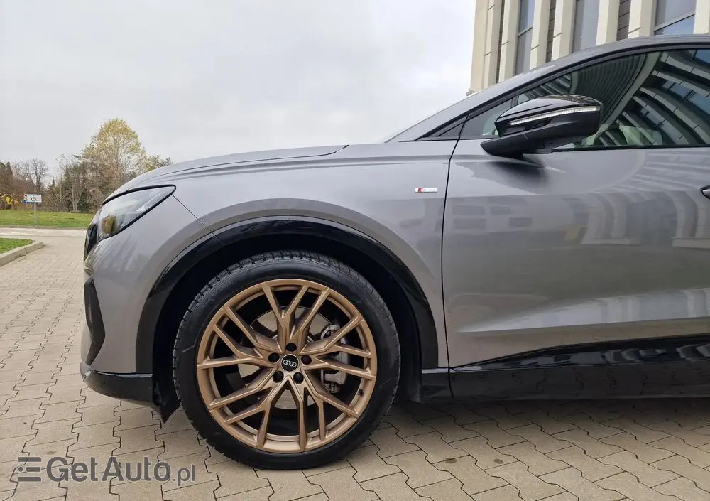 AUDI Q4 Sportback e-tron 50 77kWh Quattro Edition One Taifun