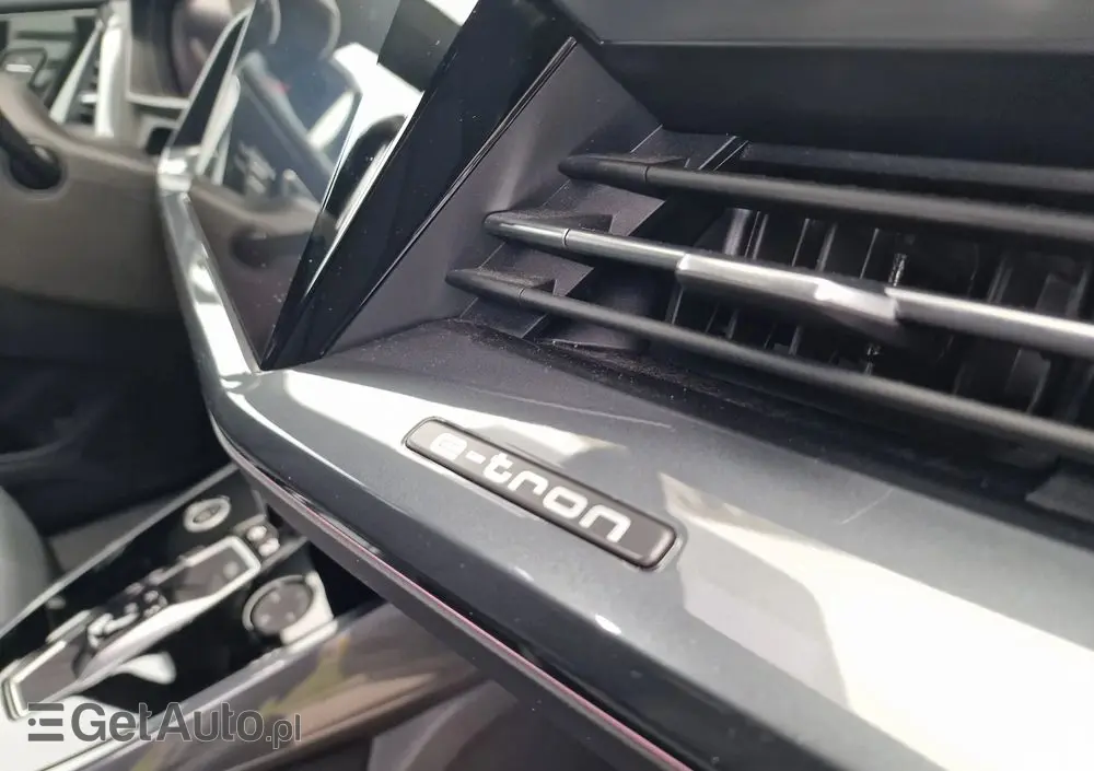 AUDI Q4 Sportback e-tron 50 77kWh Quattro Edition One Taifun