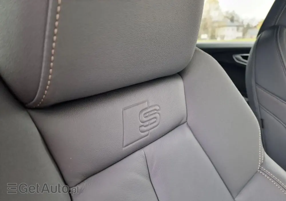 AUDI Q4 Sportback e-tron 50 77kWh Quattro Edition One Taifun