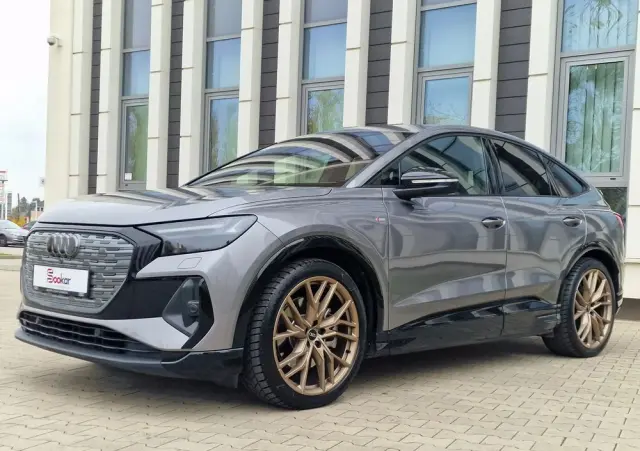 AUDI Q4 Sportback e-tron 50 77kWh Quattro Edition One Taifun