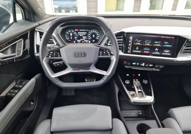 AUDI Q4 Sportback e-tron 50 77kWh Quattro Edition One Taifun