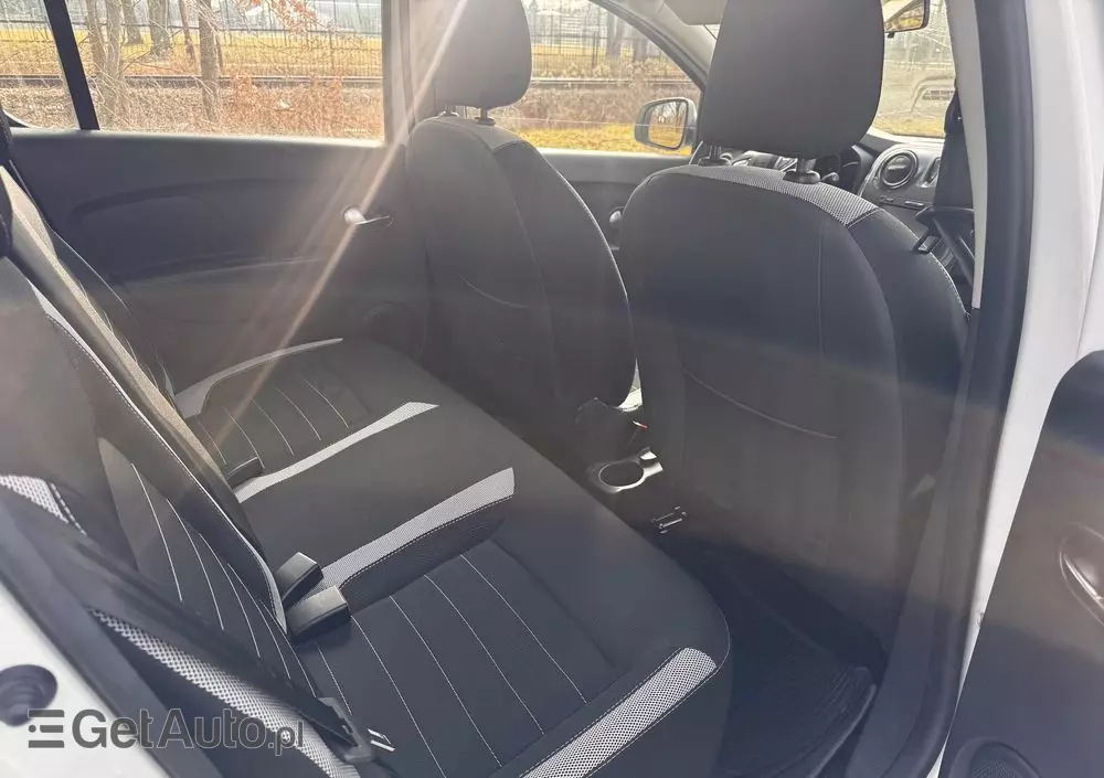 DACIA Sandero 0.9 TCe Laureate S&S Easy-R