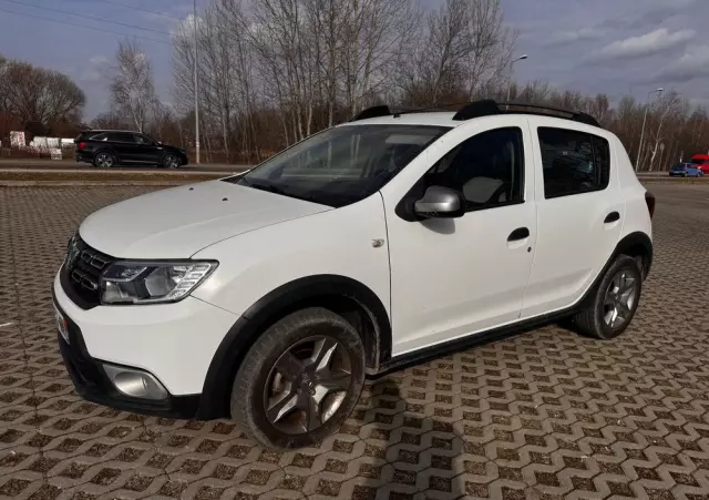 DACIA Sandero 0.9 TCe Laureate S&S Easy-R