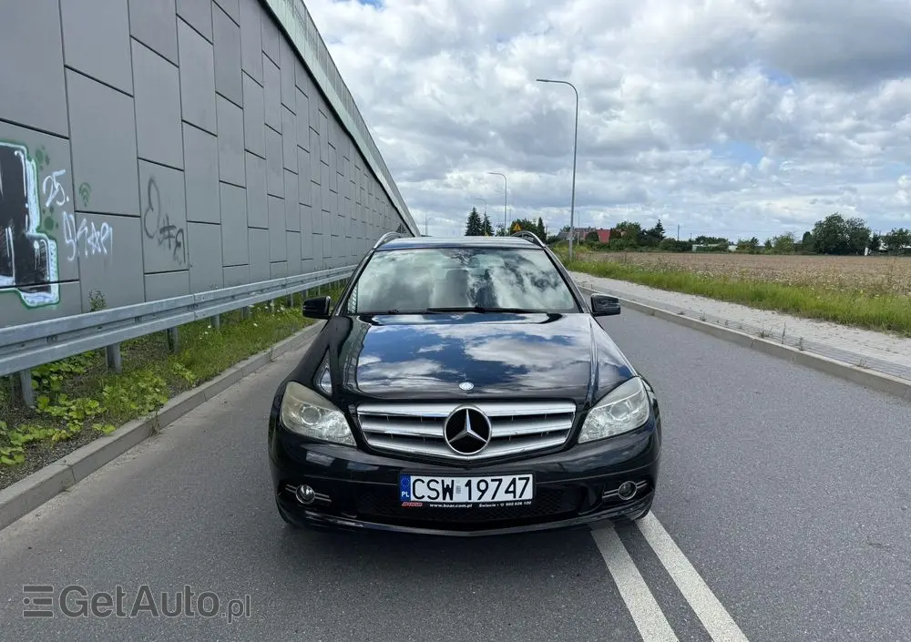MERCEDES-BENZ Klasa C 180 K BlueEff Elegance