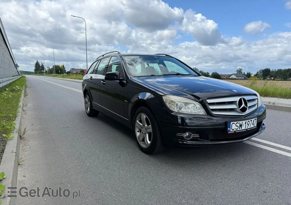 MERCEDES-BENZ Klasa C 180 K BlueEff Elegance