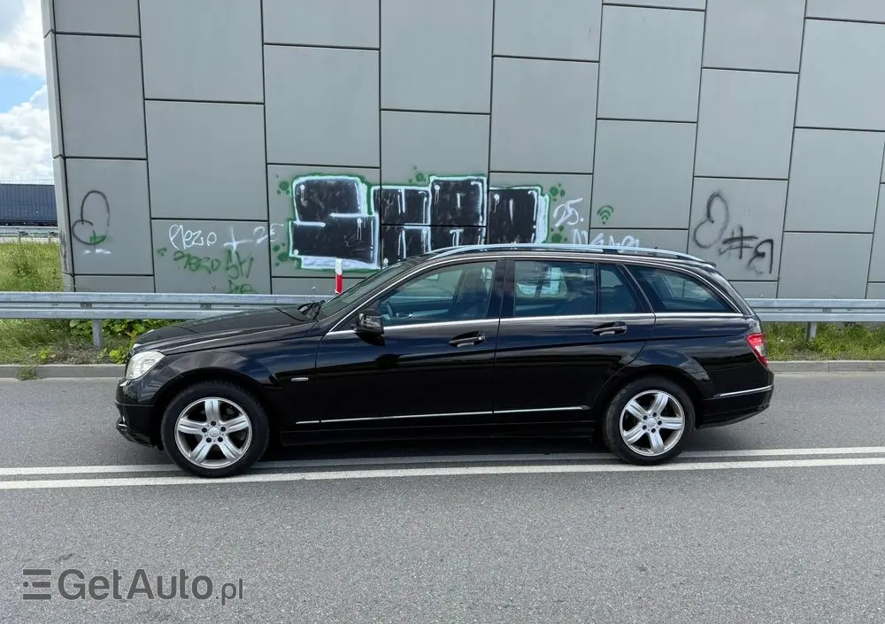 MERCEDES-BENZ Klasa C 180 K BlueEff Elegance