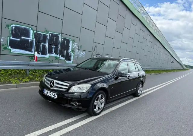 MERCEDES-BENZ Klasa C 180 K BlueEff Elegance