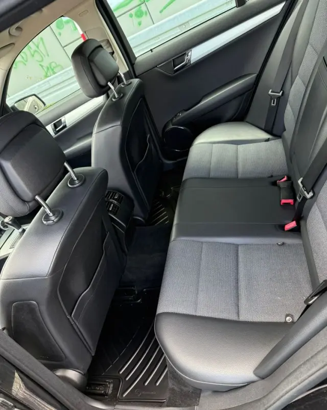 MERCEDES-BENZ Klasa C 180 K BlueEff Elegance