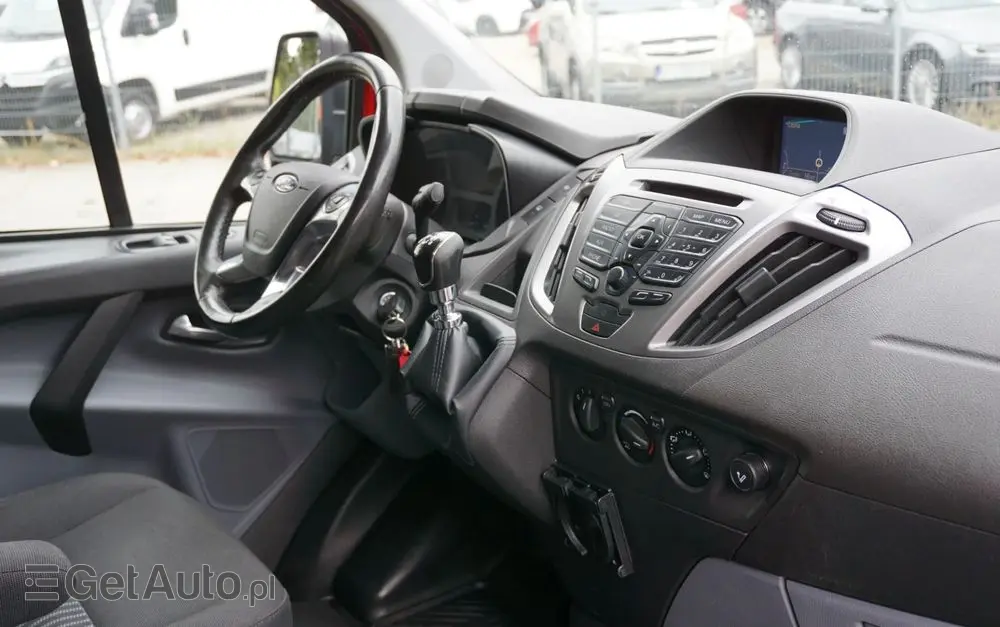 FORD Transit Custom 310 L2H1 Limited