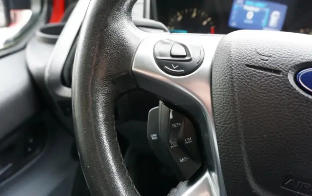 FORD Transit Custom 310 L2H1 Limited