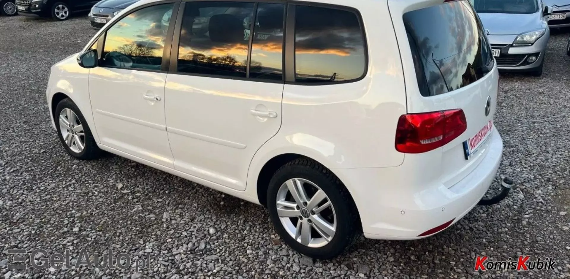 VOLKSWAGEN Touran 