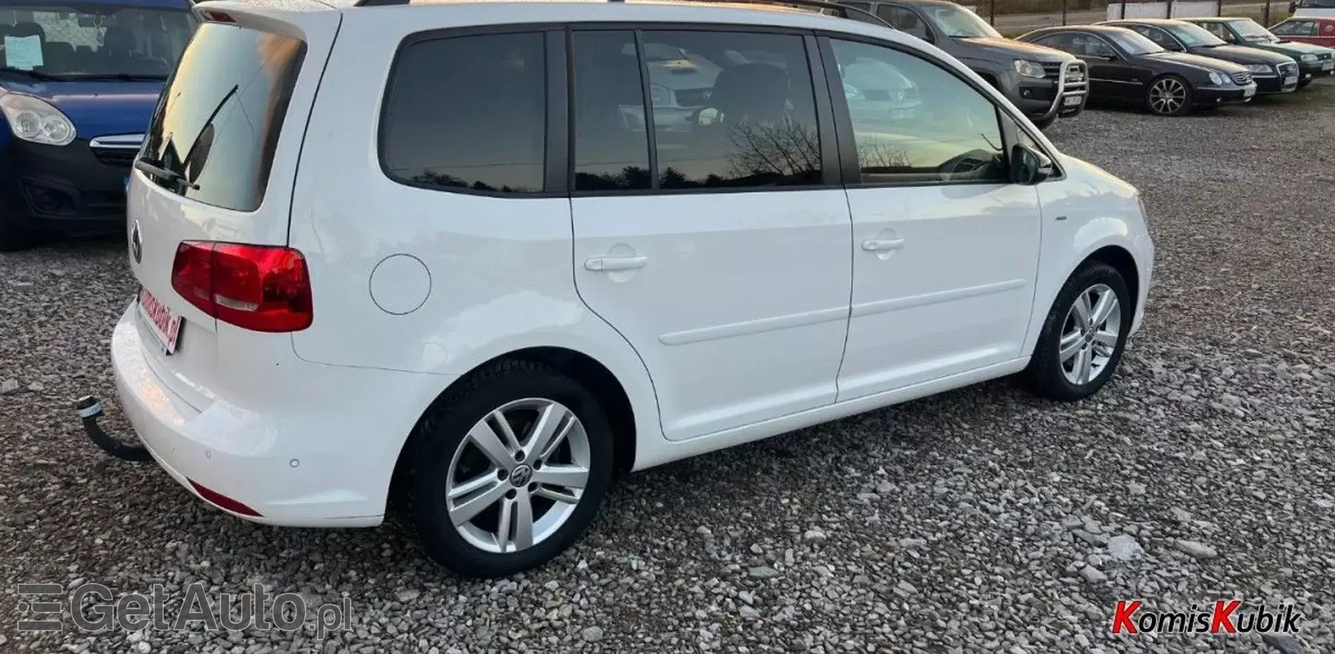 VOLKSWAGEN Touran 