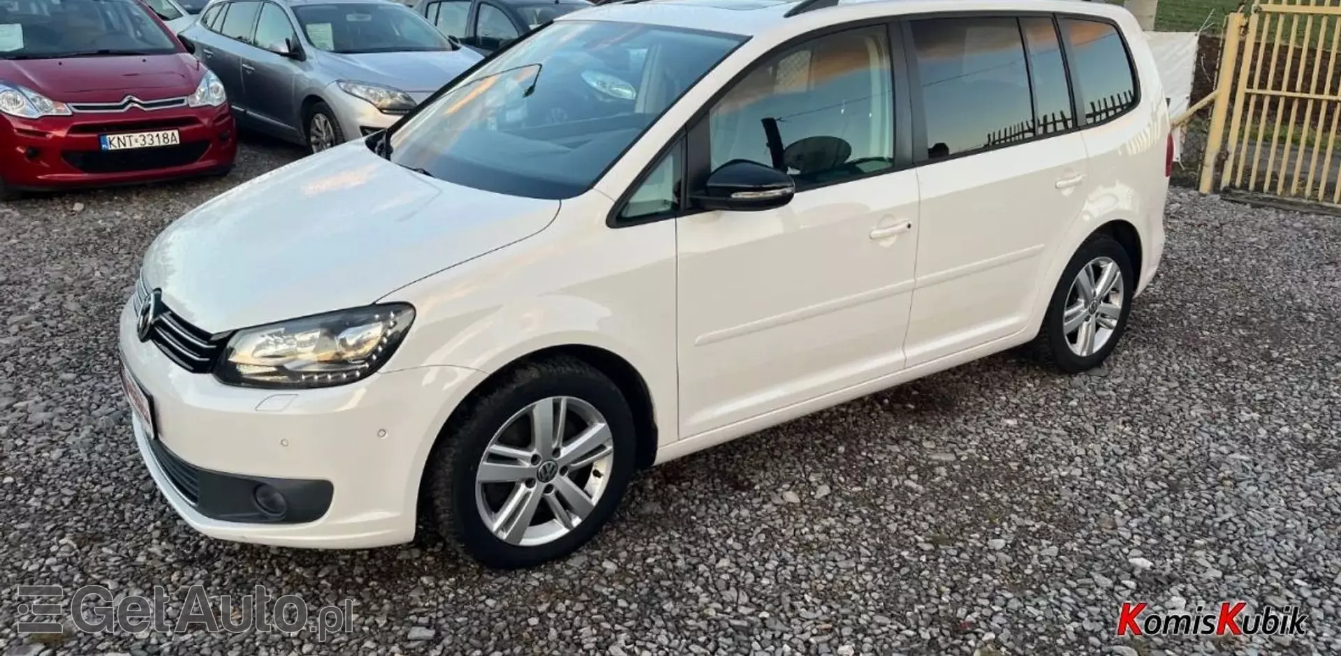 VOLKSWAGEN Touran 