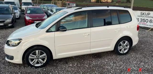 VOLKSWAGEN Touran 