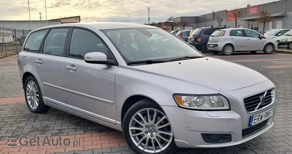 VOLVO V50 2.4 Kinetic