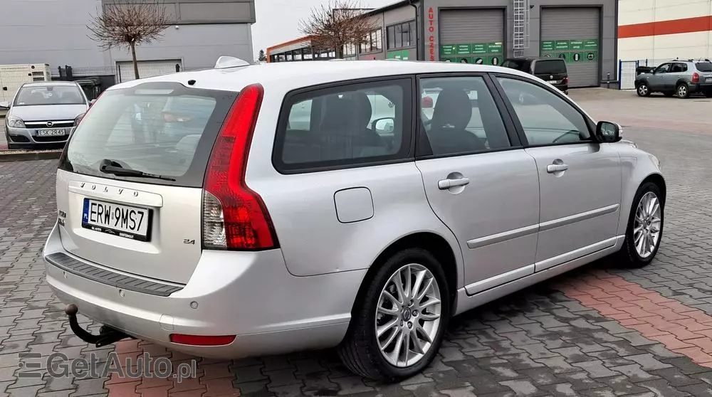 VOLVO V50 2.4 Kinetic