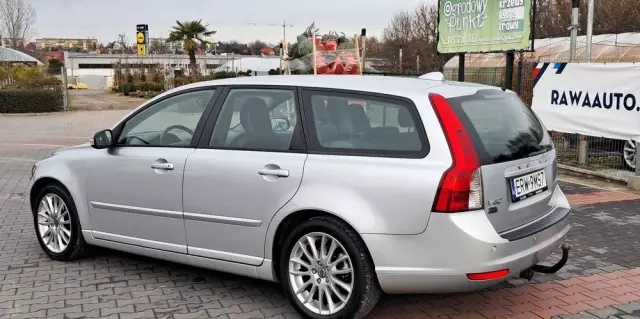 VOLVO V50 2.4 Kinetic