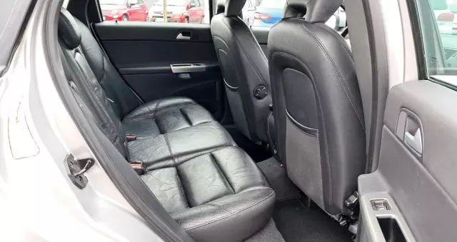 VOLVO V50 2.4 Kinetic