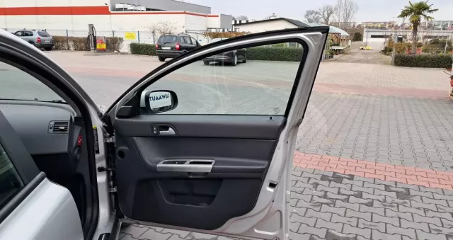 VOLVO V50 2.4 Kinetic