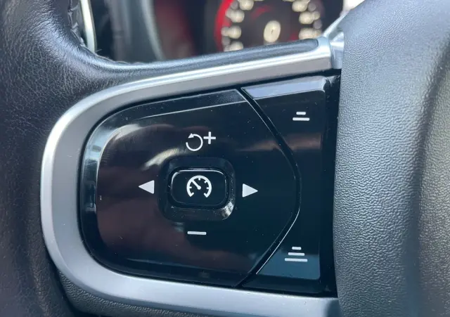 VOLVO XC 60 B4 D AWD Geartronic Inscription