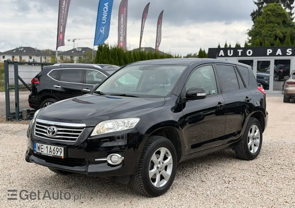 TOYOTA RAV4 