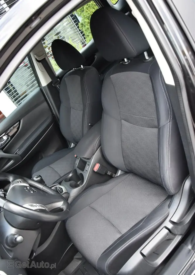 NISSAN Qashqai 1.6 DIG-T Tekna