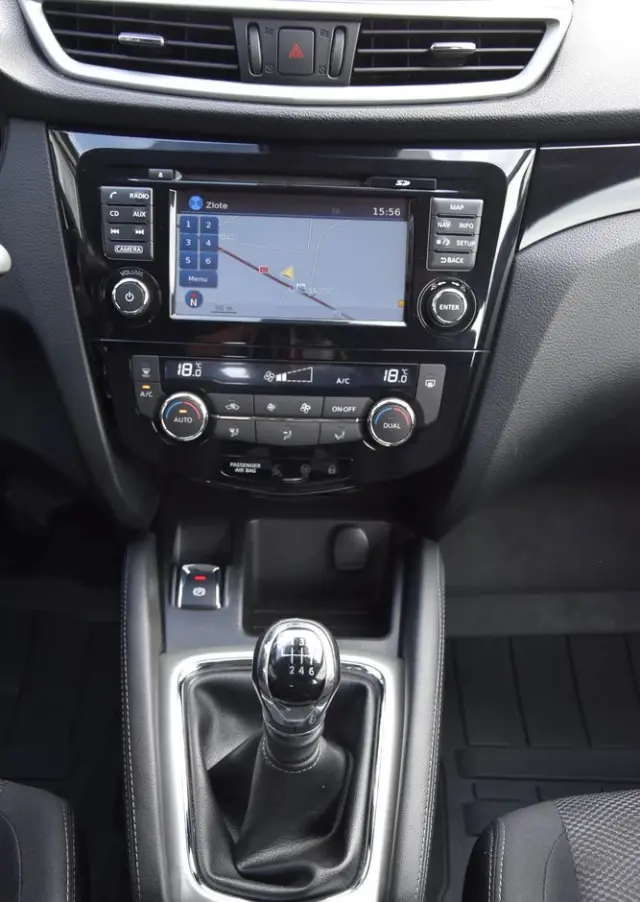 NISSAN Qashqai 1.6 DIG-T Tekna