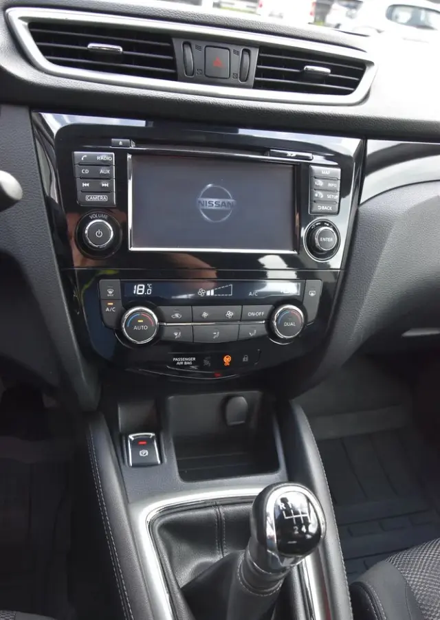 NISSAN Qashqai 1.6 DIG-T Tekna