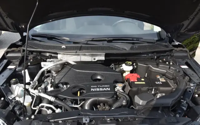 NISSAN Qashqai 1.6 DIG-T Tekna