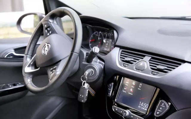 OPEL Corsa 1.4 Cosmo