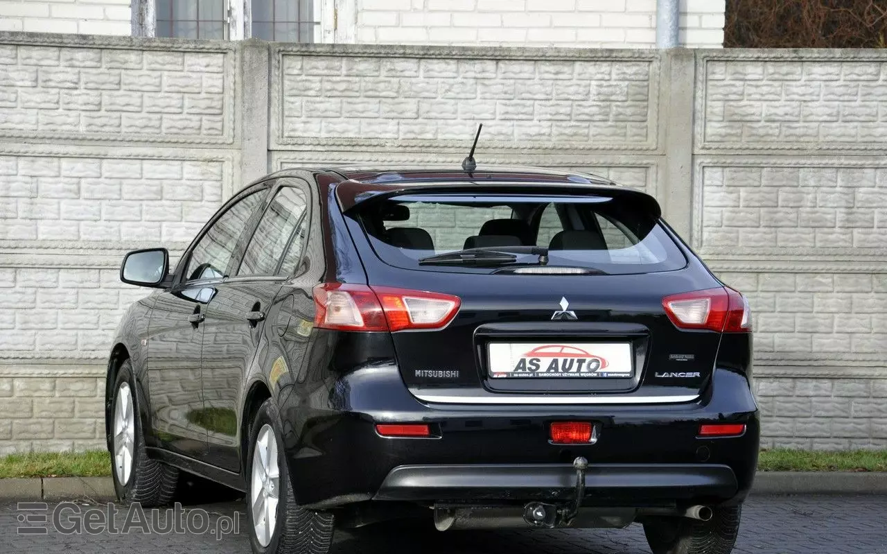 MITSUBISHI Lancer 1.5 Invite