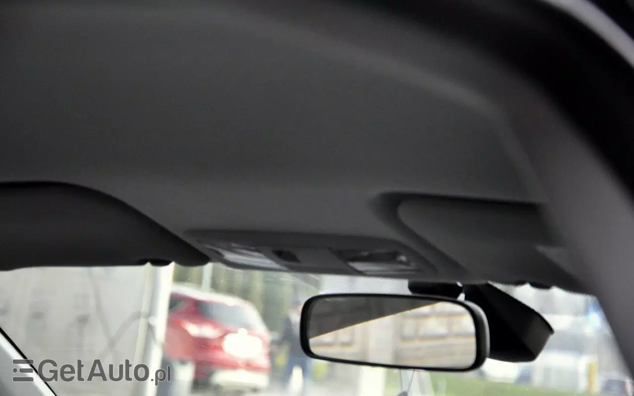 MITSUBISHI Lancer 1.5 Invite