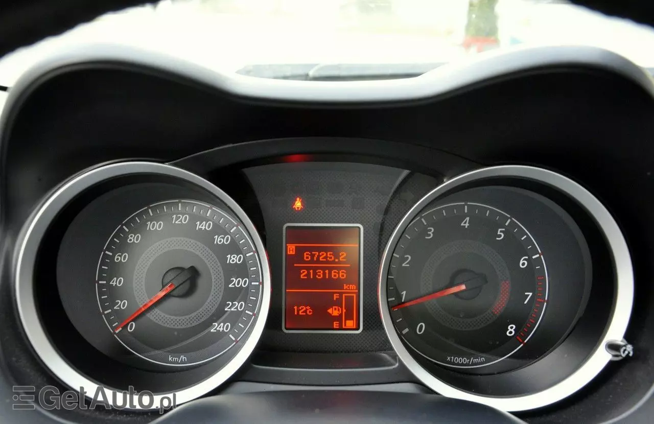 MITSUBISHI Lancer 1.5 Invite