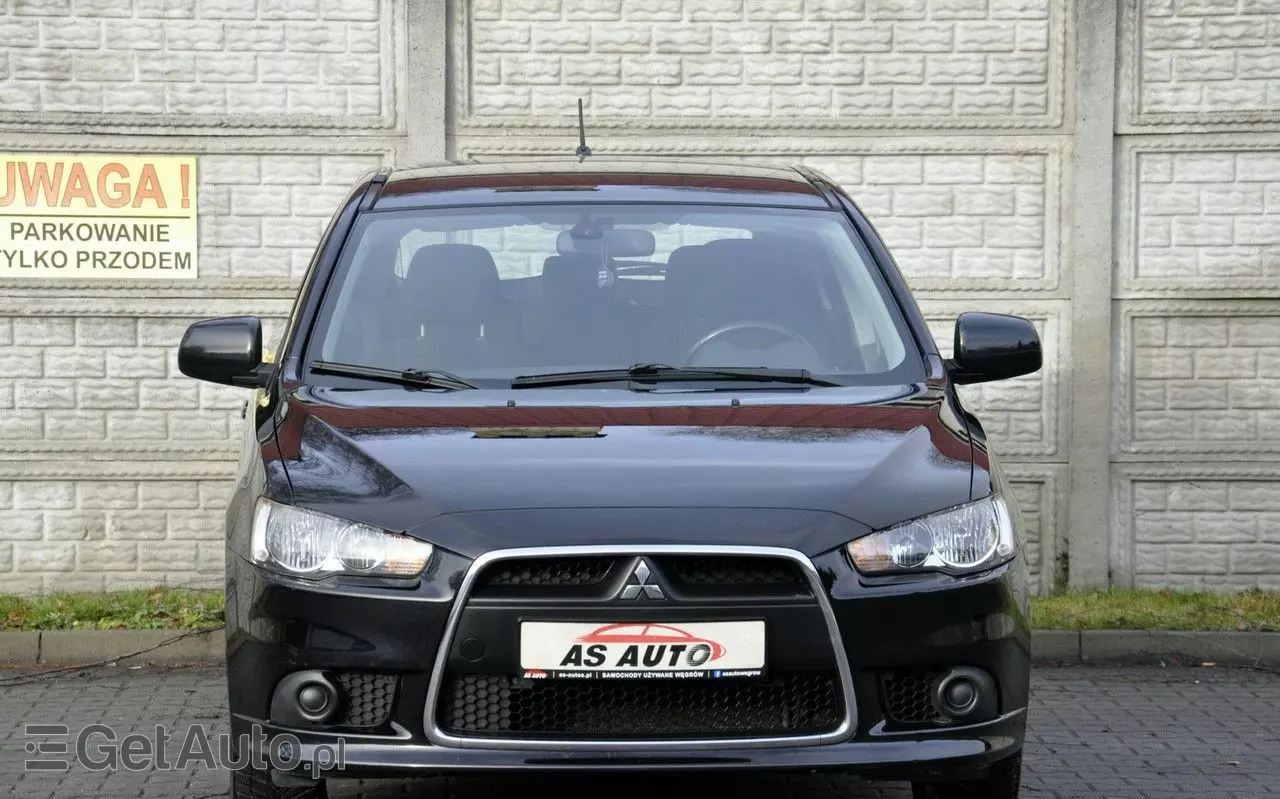MITSUBISHI Lancer 1.5 Invite