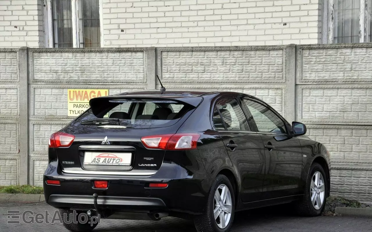 MITSUBISHI Lancer 1.5 Invite