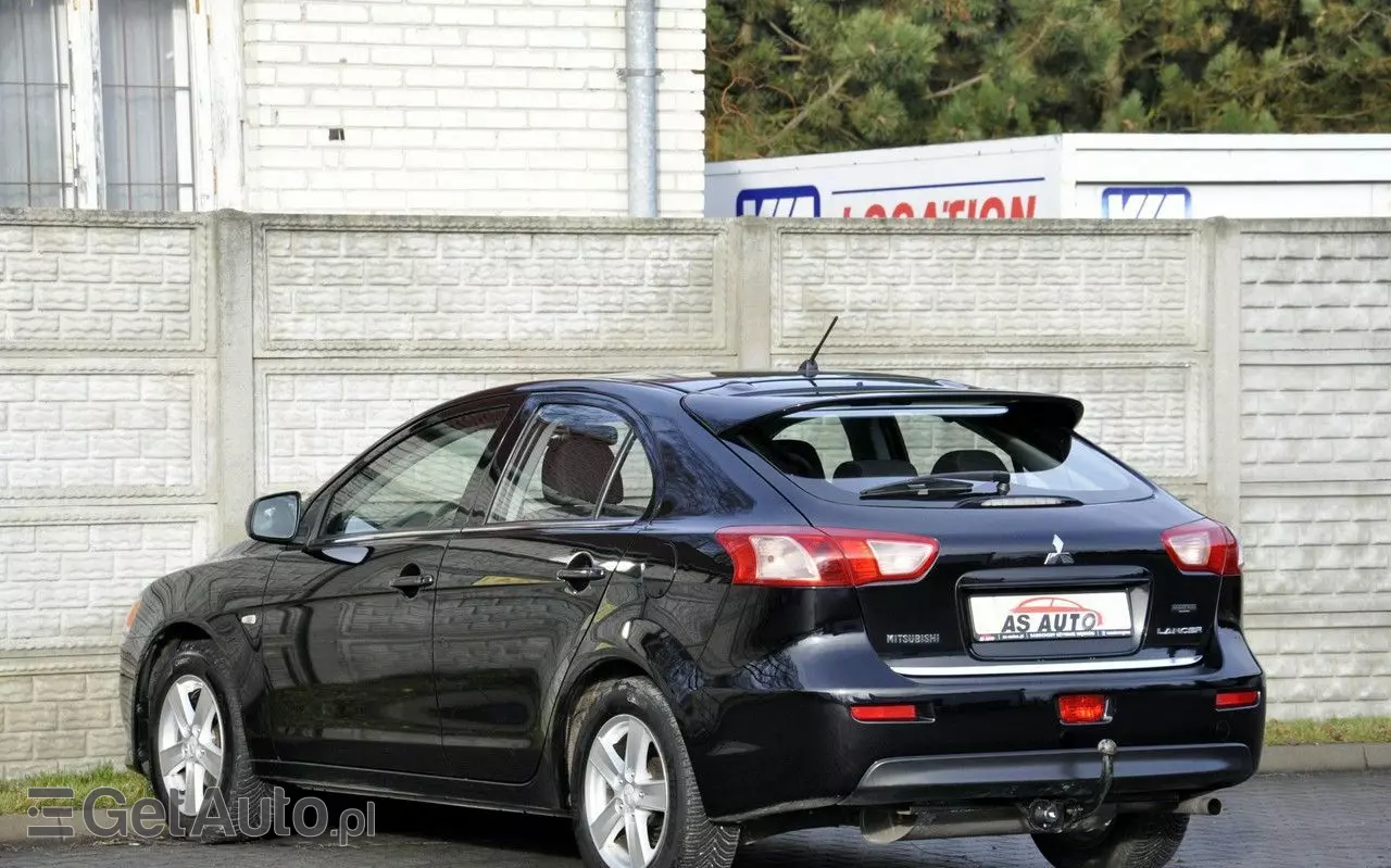 MITSUBISHI Lancer 1.5 Invite