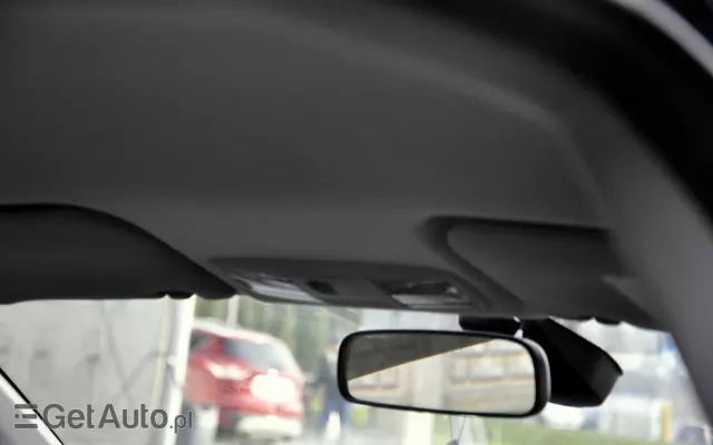 MITSUBISHI Lancer 1.5 Invite