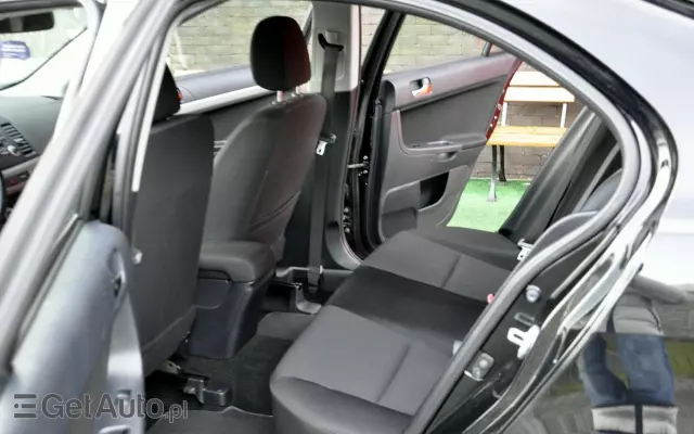 MITSUBISHI Lancer 1.5 Invite