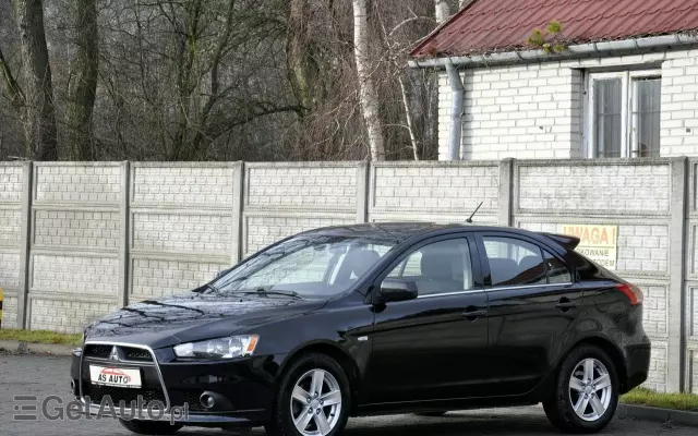 MITSUBISHI Lancer 1.5 Invite