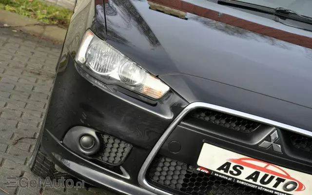 MITSUBISHI Lancer 1.5 Invite