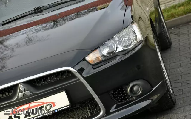 MITSUBISHI Lancer 1.5 Invite