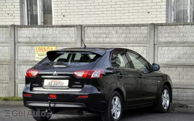MITSUBISHI Lancer 1.5 Invite