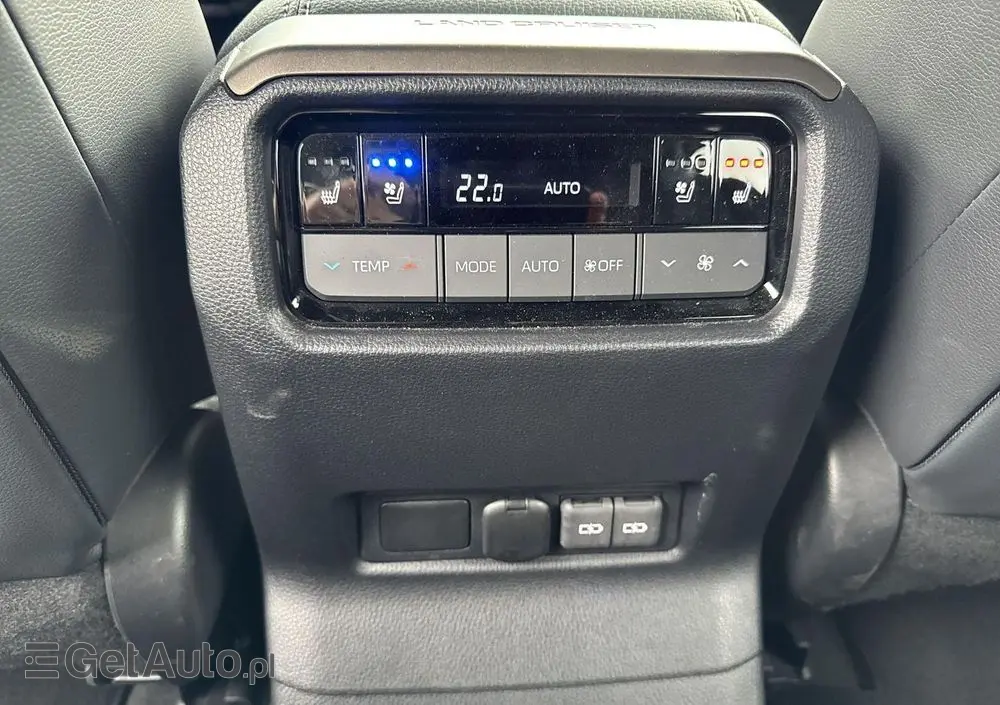 TOYOTA Land Cruiser LC 2.8 D-4D Executive