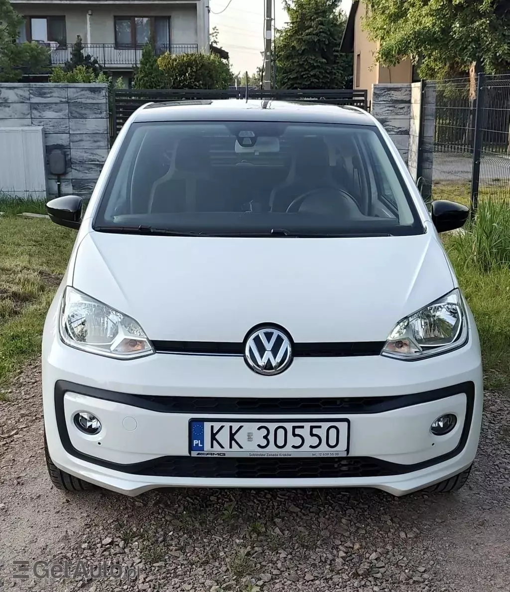 VOLKSWAGEN Up! 
