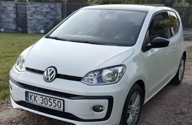 VOLKSWAGEN Up! 