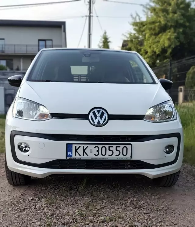VOLKSWAGEN Up! 